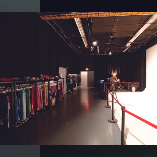 studio-B